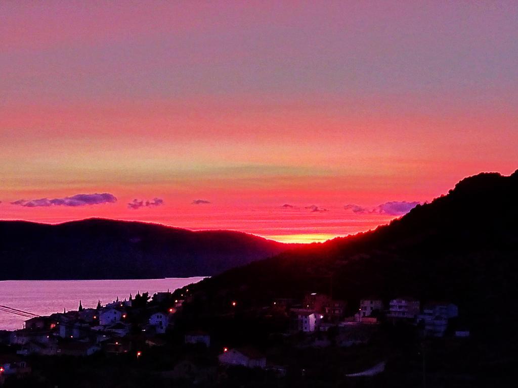 Apartment Igraliste Mirakul Seget Vranjica Bagian luar foto